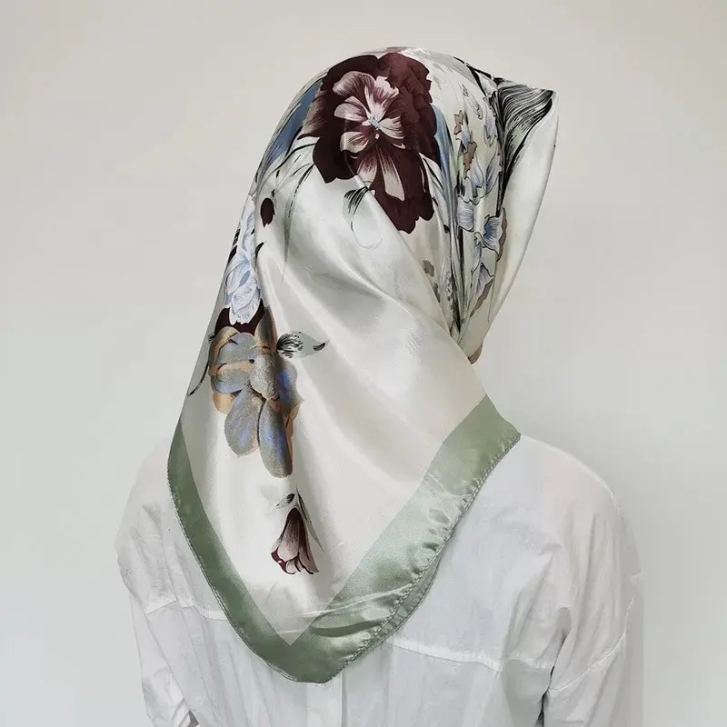 Satin seidig schlicht 90x90 Foulard anpassen Bedruckte Blume Hijab Lieferant Kopftücher Frauen Schal Muslim Hijab