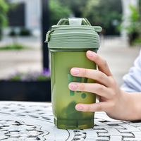 Nouvelle conception de bouteille shaker pour protéines, anti-fuite, pour l'entraînement physique, la salle de sport, les bouteilles d'eau, le shaker sportif pour mélanger