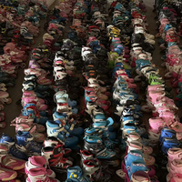 Patins à roulettes d'occasion en gros pour enfants, patins à roulettes réglables de seconde main de qualité A pour garçons et filles débutants, pour le patinage en extérieur
