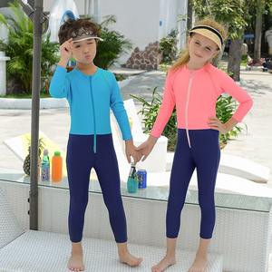 ชุดว่ายน้ำเด็กชิงเต่า แขนยาว ป้องกันแสงแดด ชุดสองชิ้น สำหรับเด็กชาย เด็กหญิง ไซส์เด็ก ขนาดกลาง ขนาดใหญ่ ชุดเข้าชุดสำหรับครอบครัว - Product Image 5