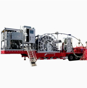 Unité de bobinage de tubes enroulés montée sur camion pour équipement de champ pétrolier avec moteur AC - Acier inoxydable 316, profondeur 300 m pour le forage de puits - Product Image 1