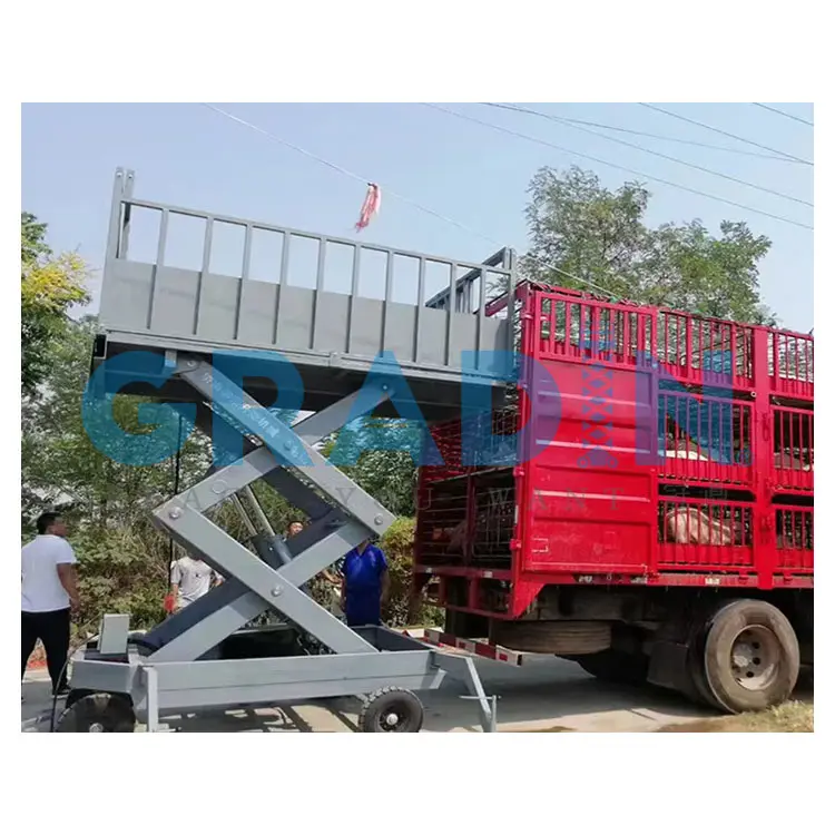 Vente en gros Plate-forme élévatrice hydraulique mobile avec whells Farmer Transit Porcs Vaches Moutons