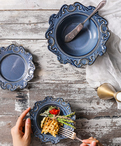 Ensemble de vaisselle en céramique rétro baroque bols à salade bleus en relief assiettes et plats vaisselle - Product Image 5