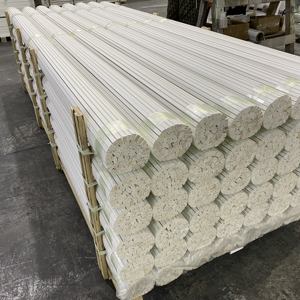 Moldura de Base para Zapatos de Pino Ensamblada con Juntas a Dedos - Product Image 4