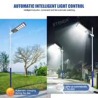 Lampe de projecteur à énergie solaire avec caméra Cctv 4g pour l'extérieur avec panneau solaire tout-en-un lampadaire