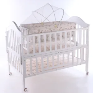 Best-selling solid wood pine wood crib design/white environmentally friendly solid wood crib/baby crib that can be connected to