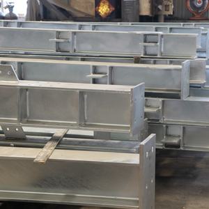 Q345B Bâtiment en acier préfabriqué Structure en acier préfabriqué antirouille Atelier d'entrepôt industriel et hangar de <span class=keywords><strong>garage</strong></span> <span class=keywords><strong>à</strong></span> <span class=keywords><strong>vendre</strong></span> - Product Image 4