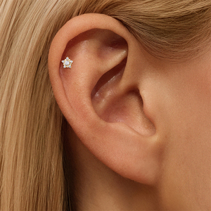 Piercings de Cartílago de Plata de Ley 925 con Baño de Oro de 18K, Diseño Floral con Circonita 5A, Joyería para Mujeres y Niñas - Product Image 2