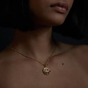 Hot Sale Smiling Pumpkin Vergoldete Anhänger Halskette für Frauen Verstellbare bunte Zirkon Anhänger Halskette für Halloween-Party - Product Image 3