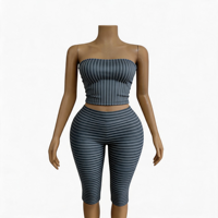 Ensemble décontracté 3 pièces à rayures, col halter, sans manches, coupe ajustée, en coton doux et élasthanne, avec pantalon capri, pour femme, idéal pour le quotidien et le streetwear