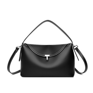 2026 Women's Black Leather Shoulder <b>Bag</b> Custom Logo T-Clasp Hobo Tote, <b>Large</b> Capacity <b>Crossbody</b> Handbag Luxury Designer Style - Product Image 1