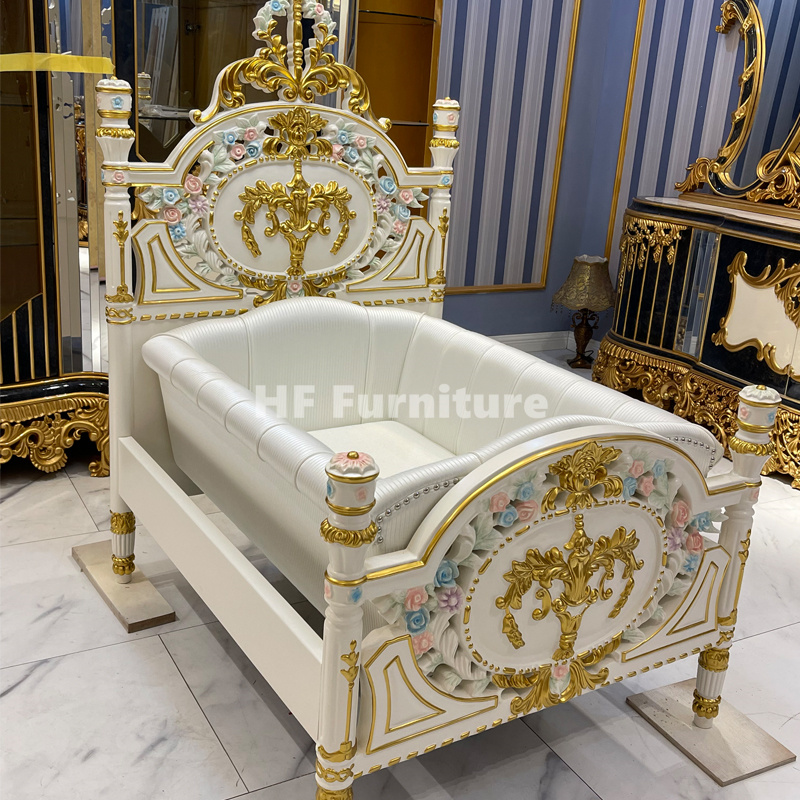 King Size Pine Wood Crib Royal Cot Bed Wood Furniture Luxury Style