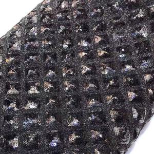 बैग/जूता सामग्री के लिए आरटीएस 3डी स्क्वायर डायमंड सेक्विन कढ़ाई कपड़ा - Product Image 3