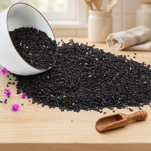Graines de sésame noir entières de haute qualité, arôme original de noix sans conservateurs, ingrédient parfait pour la pâtisserie, la granola, la restauration - Product Image 1