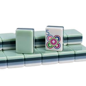 Venta al por Mayor de Fichas de Mahjong Americanas de Acrílico de 4 Capas, 160 Piezas, Grabadas con Láser Verde Claro, Modernas, Portátiles y de Lujo para Entretenimiento - Product Image 1