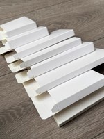 Quantité minimale de commande bas boîte de parfum logo personnalisé moins cher 3C accessoires électroniques boîte blanche pour bracelet