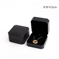 Boîte cadeau de luxe en cuir PU octogonale avec logo personnalisé pour collier, bague, bracelet et pendentif