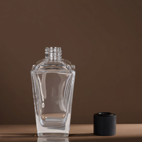 Bouteilles diffuseuses en verre facetté carré sans plomb, personnalisables en usine, de 50 ml à 300 ml, récipients d'aromathérapie, logo et couleur personnalisés disponibles