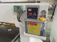 Équipement de menuiserie Atc 380v Machine de routeur CNC triphasée à 4 axes pour bois et pierre 1325
