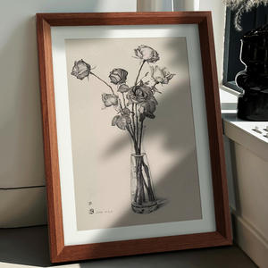 Cadre photo minimaliste en bois rectangulaire moyen 25-32 pouces pour impression d'art de nature morte, décoration intérieure, emballage individuel - Product Image 1