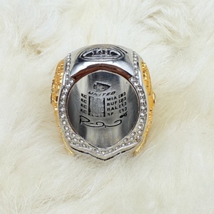 Anillo de Campeones Oficial MAHOMES 58.ª <span class=keywords><strong>NFL</strong></span> 2023-2024 KC Kansas City Chiefs con Tapa Abatible - Product Image 6