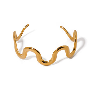 Brazalete Irregular de Acero de Titanio, Chapado en Oro de 18k, Diseño Ondulado, Joyería de Moda Unisex - Product Image 4