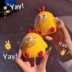 <span class=keywords><strong>Baba</strong></span> <span class=keywords><strong>Chicken</strong></span> Nian Nian Le Kleines Huhn Seifenblasen Machend Niedliche Vinyl-Puppe Stressabbau-Spielzeug Kreatives Geschenk Dekoration für Jugendliche - Product Image 2