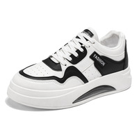 Nouvelles baskets décontractées de sport blanches de printemps, respirantes, en cuir synthétique, doublure en coton, chaussures de marche décontractées polyvalentes pour hommes