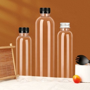 Vente en gros de bouteilles en plastique PET carrées pour boissons, de qualité alimentaire, de 8 oz, 12 oz et 16 oz, avec bouchon noir - Product Image 2