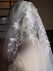Voile de mariée en dentelle de tulle uni blanc à deux couches accessoires de mariage pour femmes vente en gros - Product Image 6