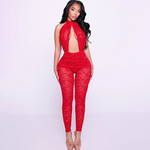 <span class=keywords><strong>Tuta</strong></span> Intera <span class=keywords><strong>Nera</strong></span> in <span class=keywords><strong>Pizzo</strong></span> con Scollo all'Americana, Schiena Scoperta e Dettagli Cut-out, Aderente e Casual, Collezione Primavera 2026 Abbigliamento Donna - Product Image 1