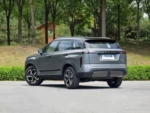 Chery Tiggo 7 SUV Compatto con Schermo Intelligente da 13,2 Pollici, Sistema ADAS di Livello L2, Veicoli a Benzina - Product Image 5