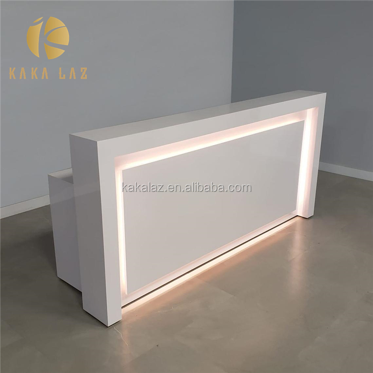 2020 г., стойка регистрации для спа-салона