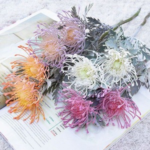 Flor <span class=keywords><strong>artificial</strong></span> de crisantemo 2 cabezas pelo plantado garra de cangrejo crisantemo alfiletero rueda de viento flor Flor de seda <span class=keywords><strong>artificial</strong></span> - Product Image 5