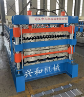Machine automatique de fabrication de tôles de toiture colorées, machine de formage à froid de panneaux de toiture et de mur à trois couches, triple profil.