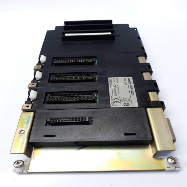 New Plc Cs1w-b1033 Backplane Base Unit 3-slots