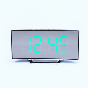 Reloj de mesa inteligente con alarma digital LED, retroiluminación, carga USB y pantalla de espejo para dormitorio, accesorio de decoración para el hogar - Product Image 1