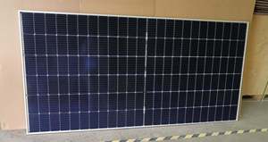 Panneaux solaires photovoltaïques monocristallins demi-cellules de type N 660W à 23,22% d'efficacité 1500V CC pour systèmes commerciaux - Meilleures ventes - Product Image 3
