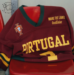 KD Fabricant de tricots personnalisé OEM ODM Design Logo Pull de football à manches courtes Maillot en tricot brodé jacquard avec lettre - Product Image 4