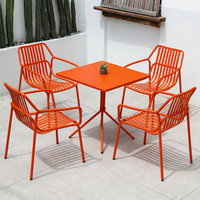Ensemble de chaises de salle à manger empilables en aluminium coloré Juecheng pour restaurant, hôtel, café, patio, cour, utilisation en extérieur
