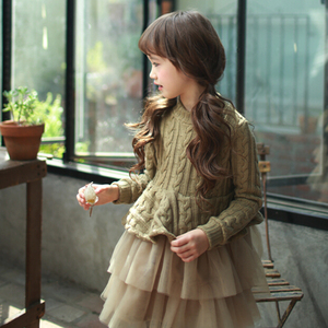 Robe de demoiselle d'honneur rose en seersucker pour enfants, vente en gros à Tirupur - Product Image 3