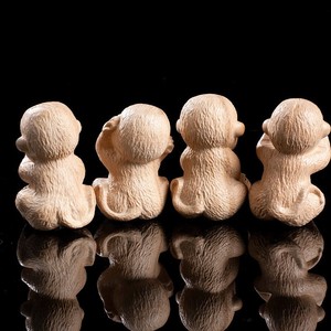 Figuras decorativas hechas a mano de madera de melocotón talladas con cuatro monos sabios para decoración del hogar, regalo - Product Image 2