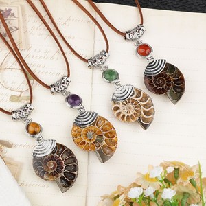 Moda Vintage Hot Spotted Snail piedra preciosa colgante collar joyería cristal blanco encantos mujeres vacaciones regalo fiesta brujería - Product Image 6