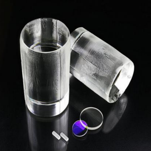 Plaque de cristal de perovskite d'aluminium d'yttrium dopée au cérium de qualité recherche, bloc de cristal Ce YAP pour champ radiant - Product Image 1