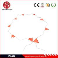 Drapeau triangulaire de signalisation en plastique haute visibilité, lumineux, léger, avec corde décorative, non réfléchissant, pour la sécurité extérieure et les événements