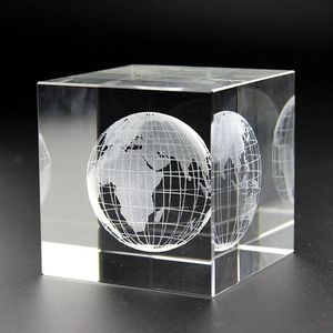 Honra De Cristal Nova Chegada 3d Cristal Óptico A Laser Gravado Globo De Vidro De Cubo De Cristal - Product Image 4