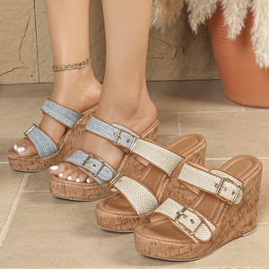 Sandales compensées pour femme à bout ouvert, plateforme, semelle en liège, bride à boucle, chaussures d'été rehaussantes pour l'extérieur - Product Image 1