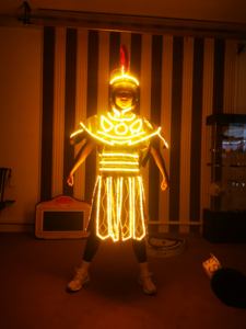 Rendimiento anual Resplandor Ropa bar KTV en licor Atmósfera Props LED Resplandor Armadura dorada Traje de <span class=keywords><strong>emperador</strong></span> - Product Image 5