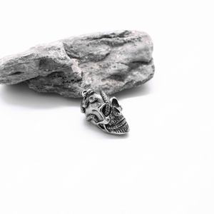 Collar con Colgante de Calavera con Serpiente Entrelazada en Acero Inoxidable 316, Estilo Motociclista, Joyería Retro para Hombre - Product Image 6