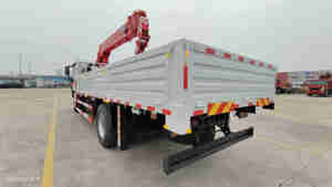 Hino I Suzu 4X2 8 tonnes 10 tonnes Grue à flèche pliante montée sur <span class=keywords><strong>camion</strong></span> tracteur avec grue à plateau, <span class=keywords><strong>camion</strong></span> <span class=keywords><strong>de</strong></span> remorquage 16 roues Euro 3 Diesel - Product Image 5